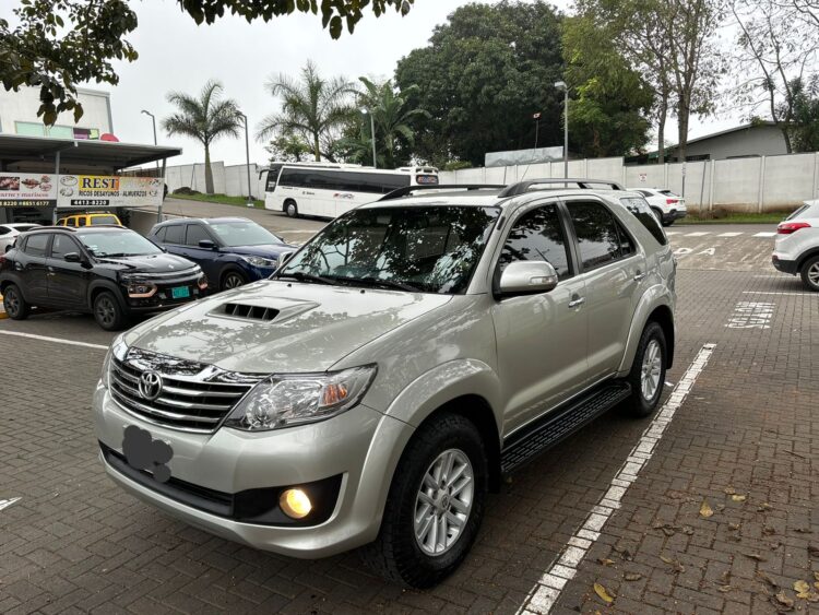 Toyota Fortuner 2012 SUV 4×4