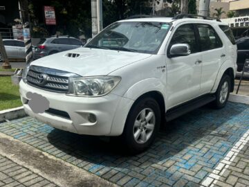 Toyota Fortuner 2011 SUV 4×4