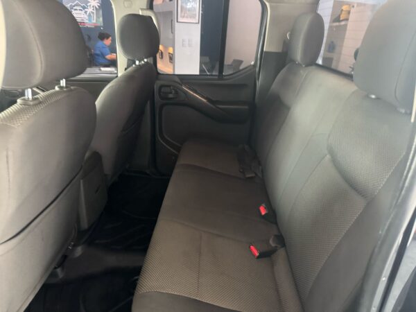 2013 Nissan Navara 4x4 Pick-Up - Image 8