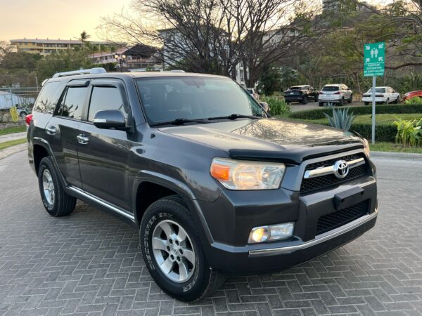 2012 Toyota 4Runner 4x4 - Image 3