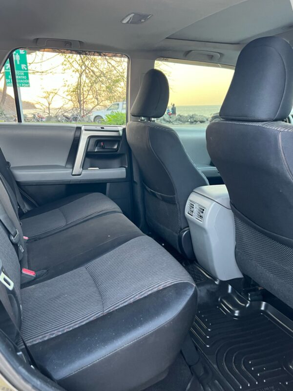 2012 Toyota 4Runner 4x4 - Image 23