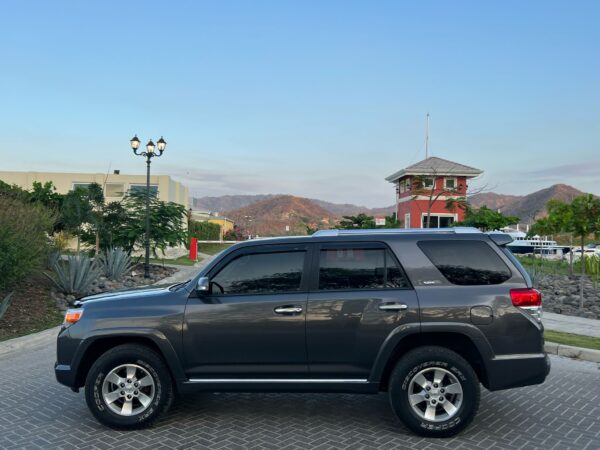 2012 Toyota 4Runner 4x4 - Image 26