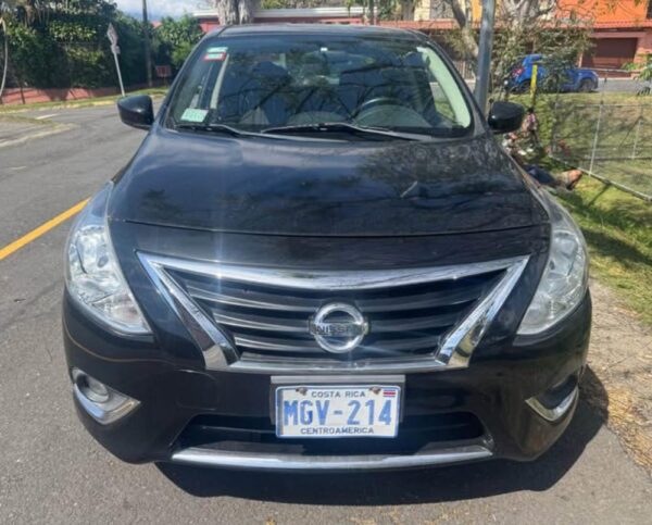 2015 Nissan Sentra - Image 3