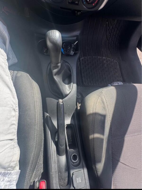 2015 Nissan Sentra - Image 7
