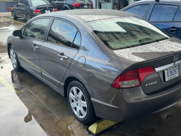 2010 Honda Civic - Image 5