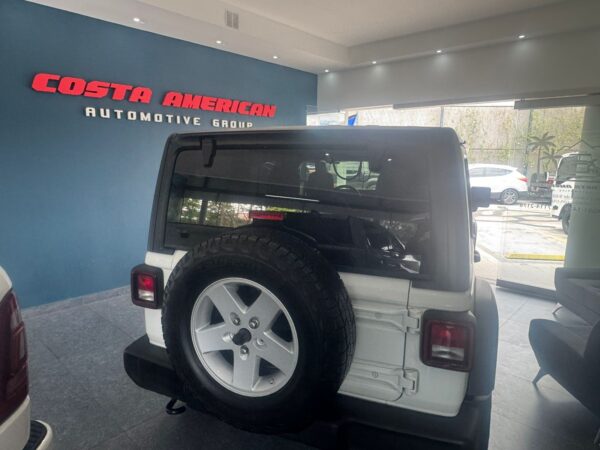 2019 Jeep Wrangler - Image 4