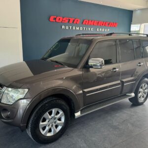2013 Mitsubishi Montero