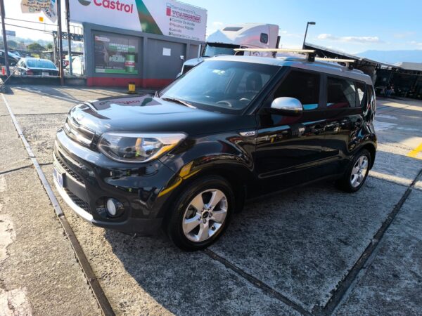 2017 KIA Soul - Image 2