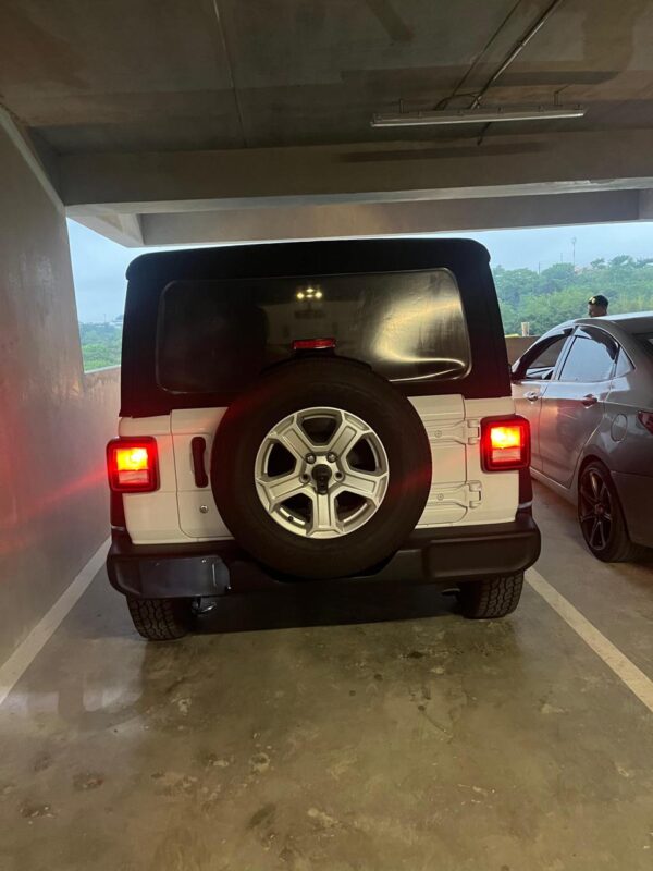 2020 Jeep Wrangler - Image 5