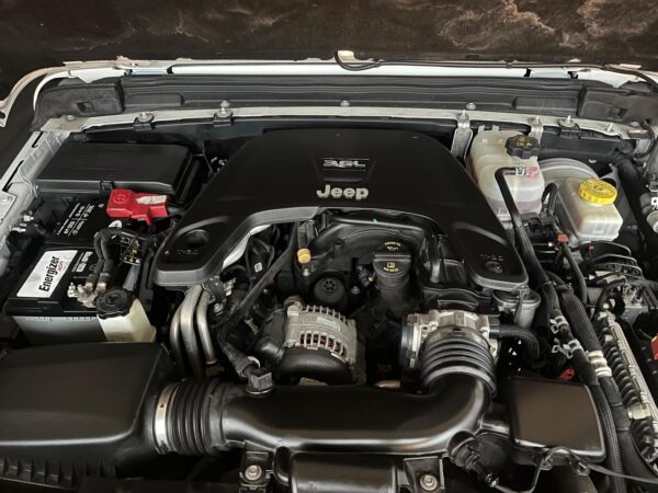 2020 Jeep Wrangler - Image 6