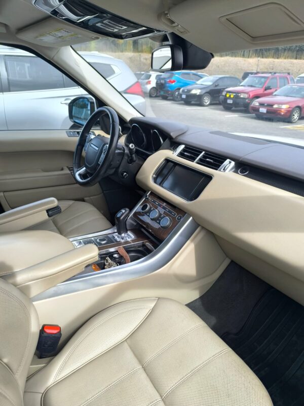 2016 Land Rover Range Rover Sport - Image 6