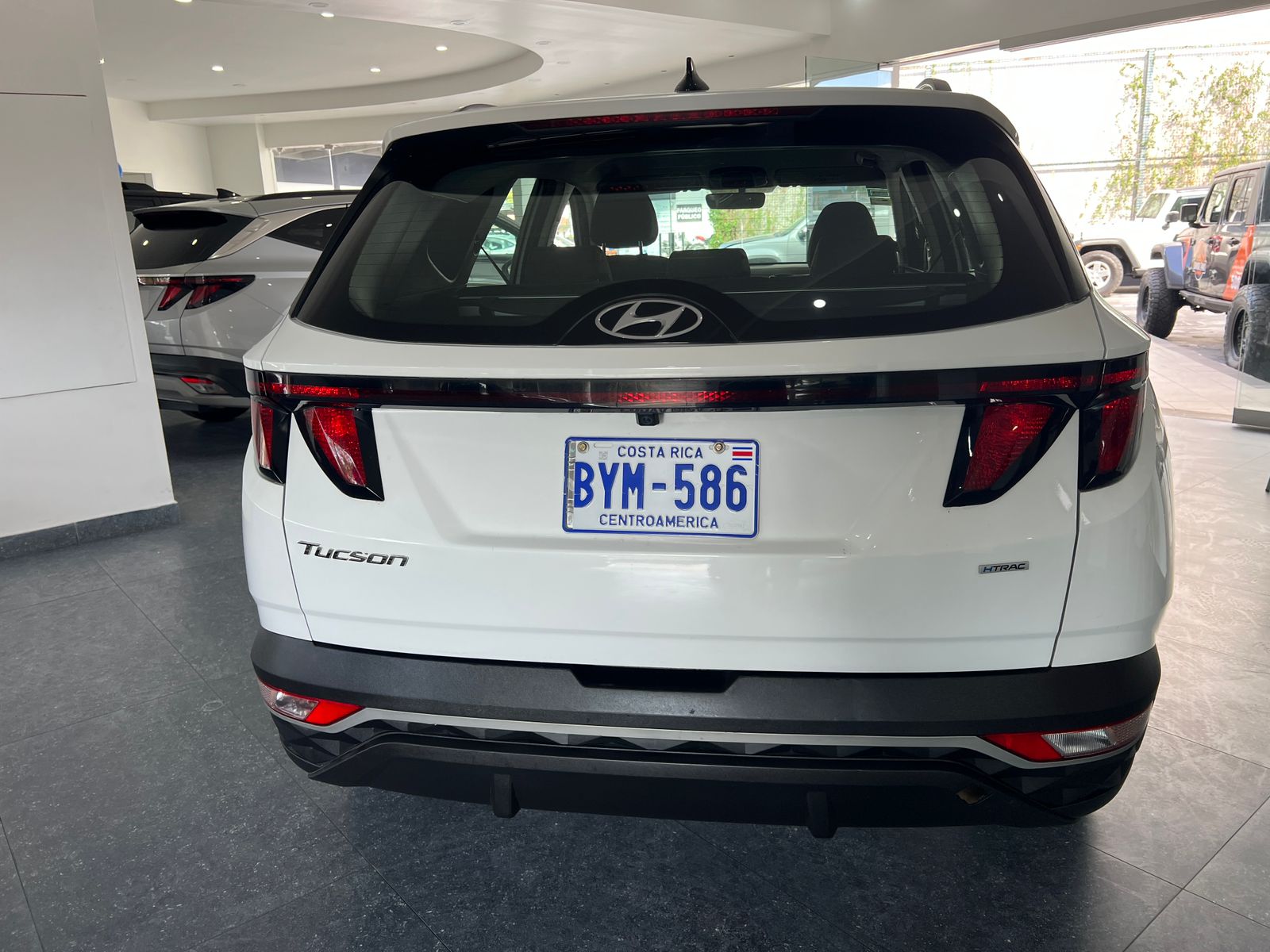 2024 Hyundai Tucson - Image 2