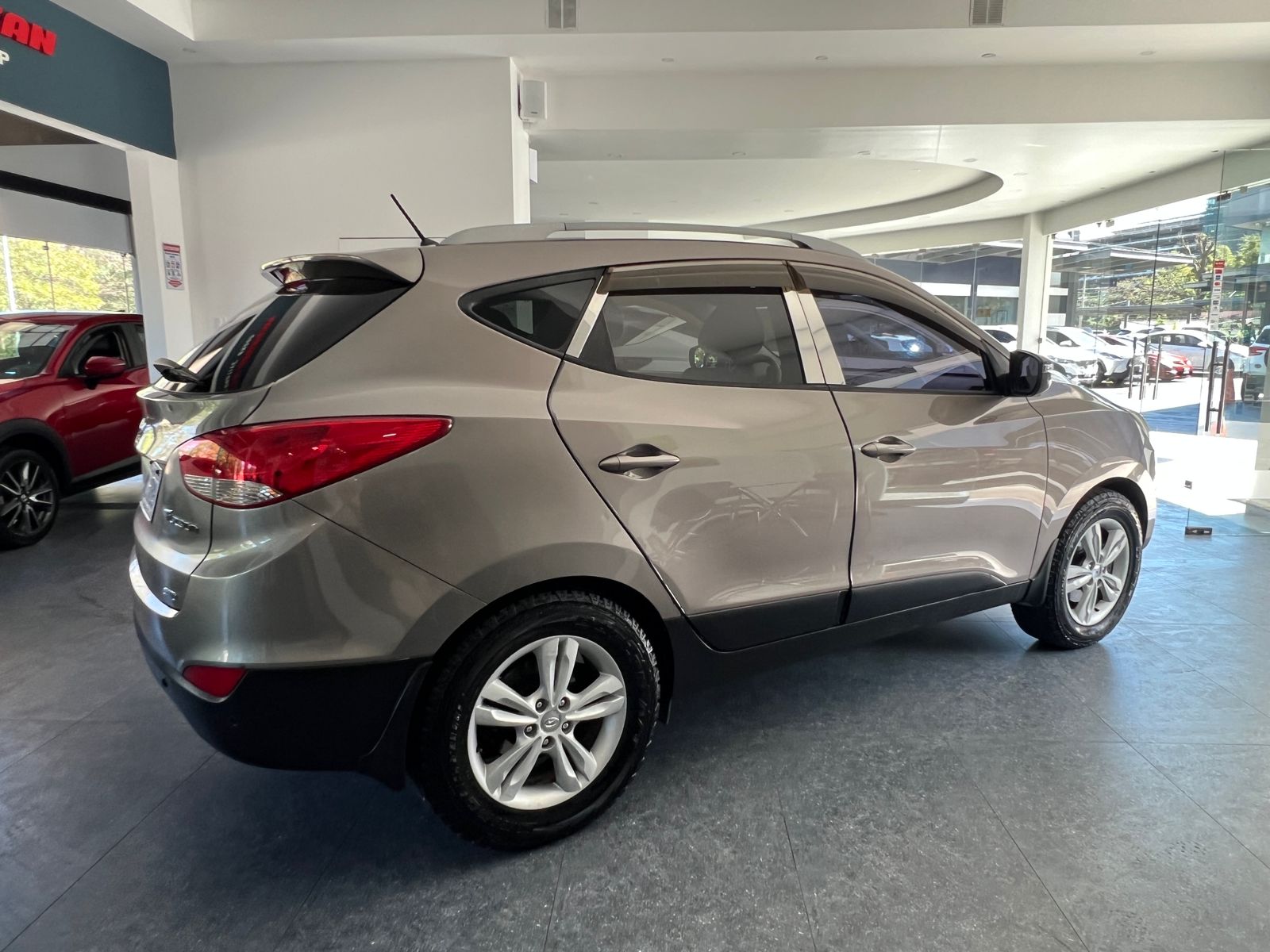 2013 Hyundai Tucson - Image 5