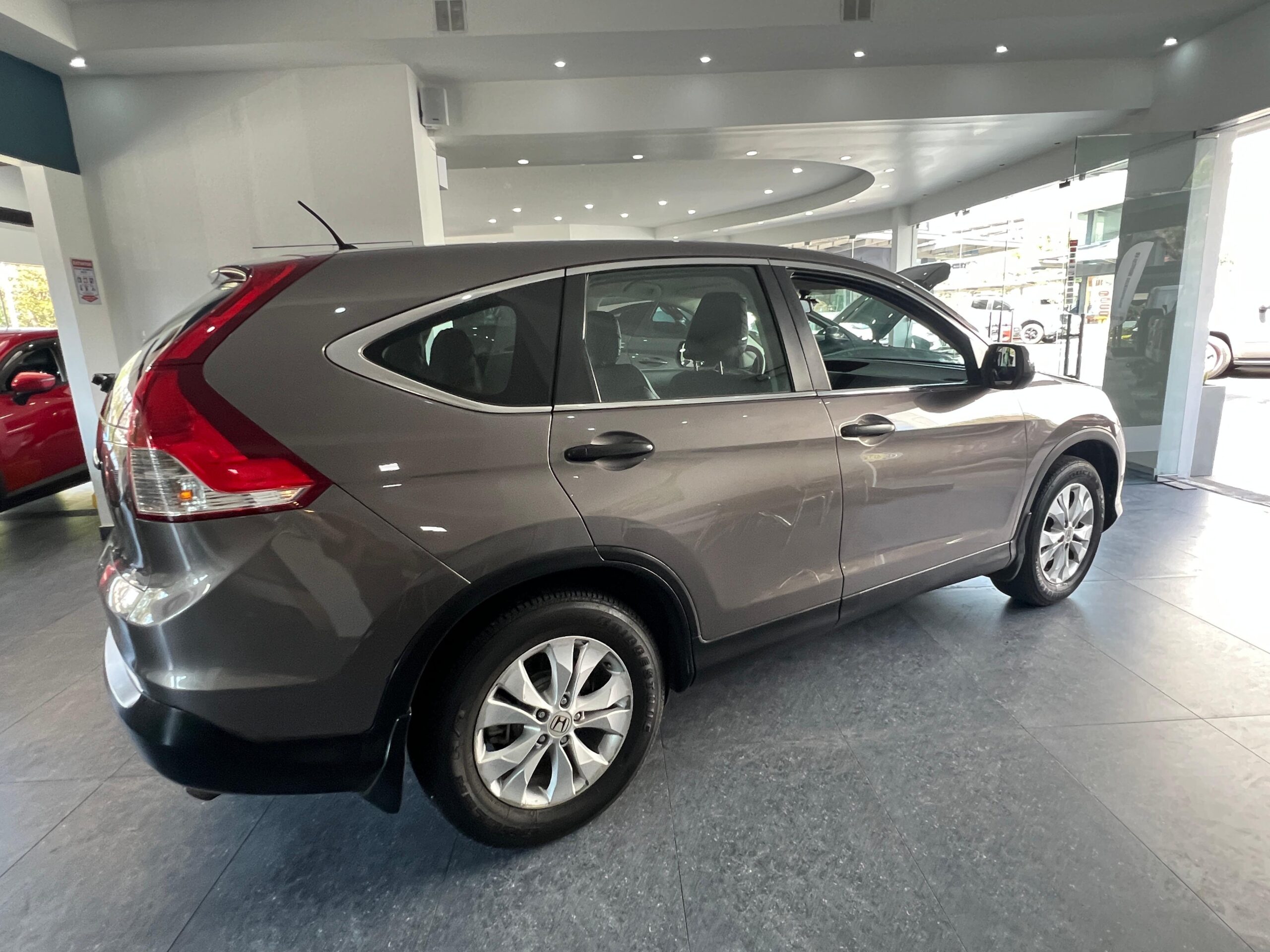 2012 Honda CRV - Image 10