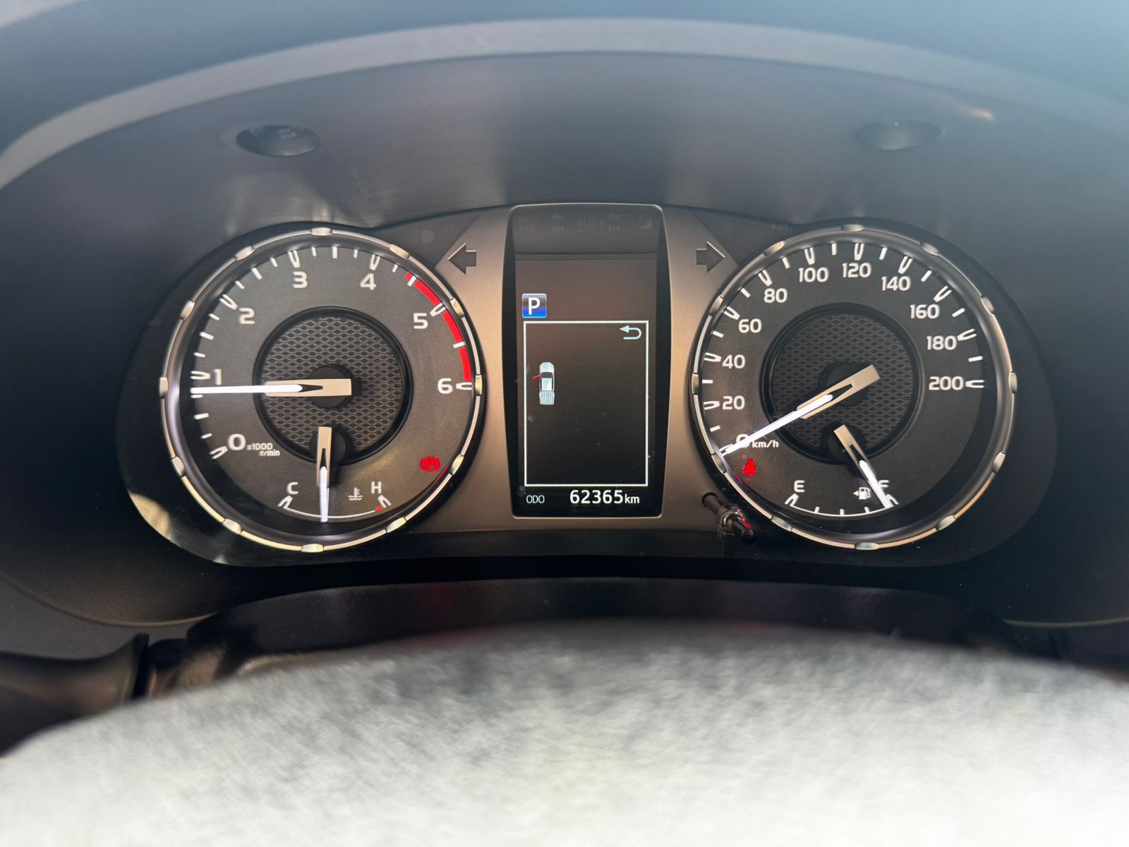 2021 Toyota Hilux - Image 9