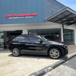 2022 BMW X1 Drive 18i