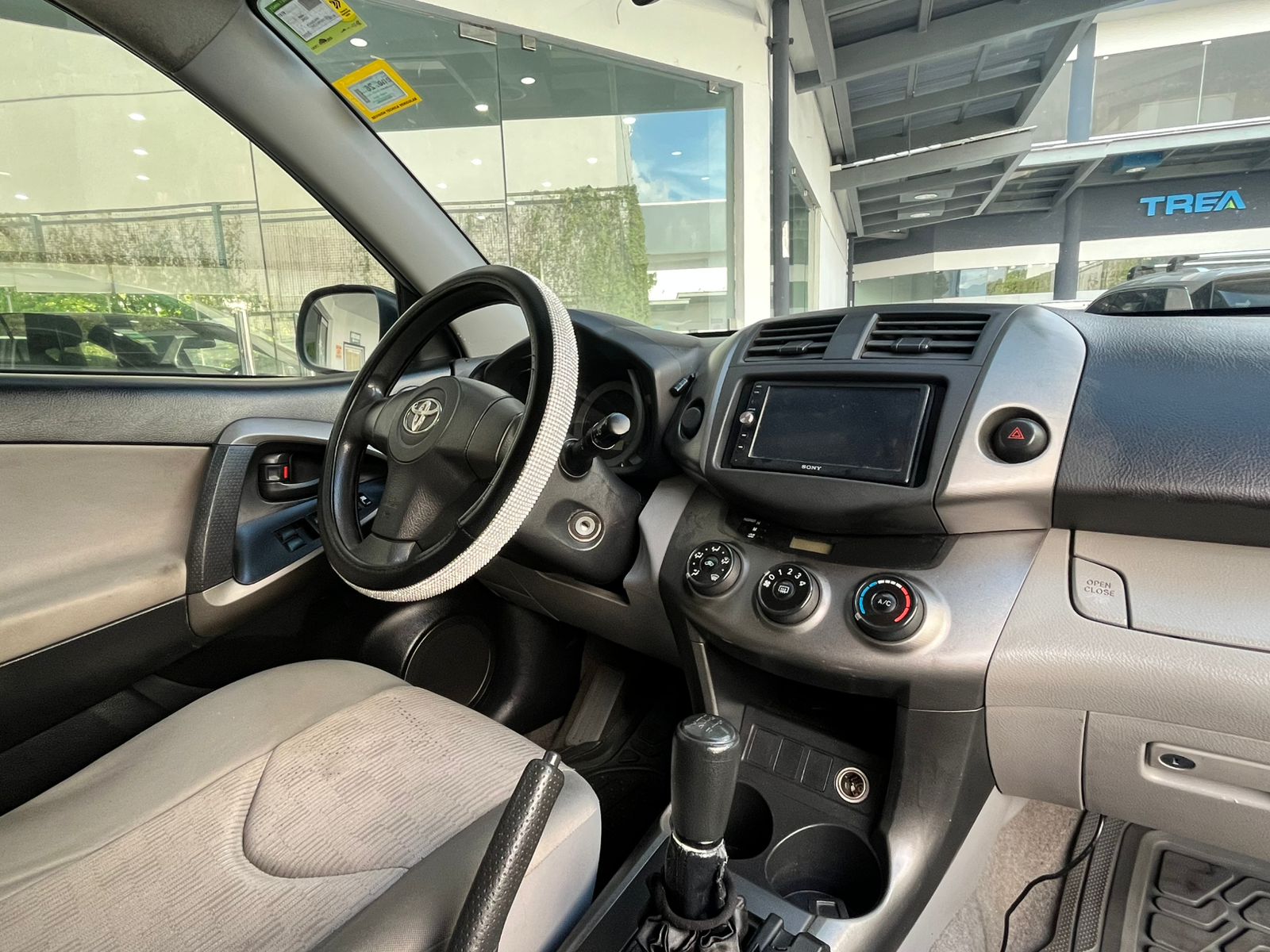 2012 Toyota Rav4 - Image 9