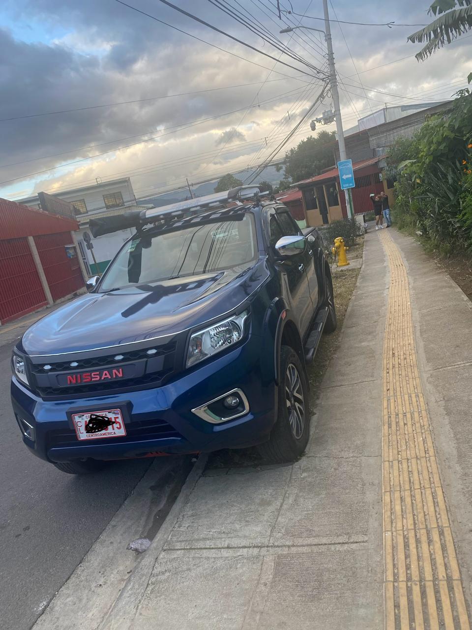 2019 Nissan Frontier XE - Image 2