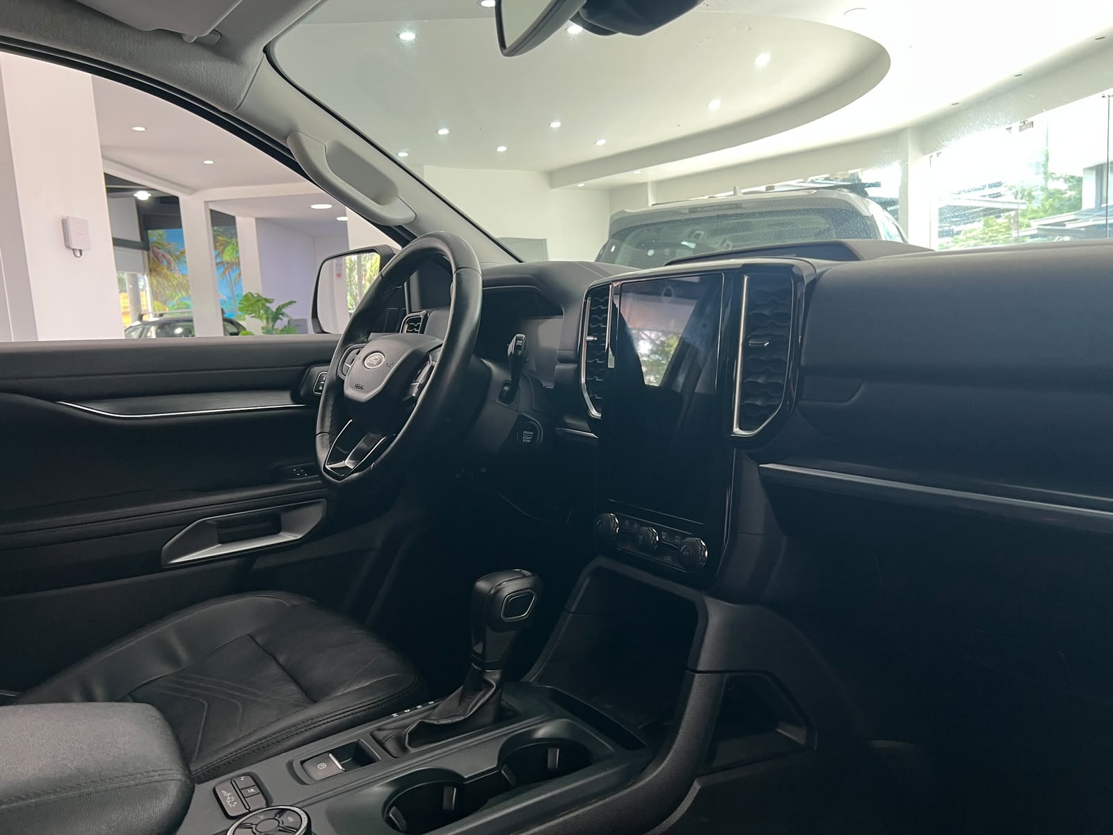 2023 Ford Everest - Image 3