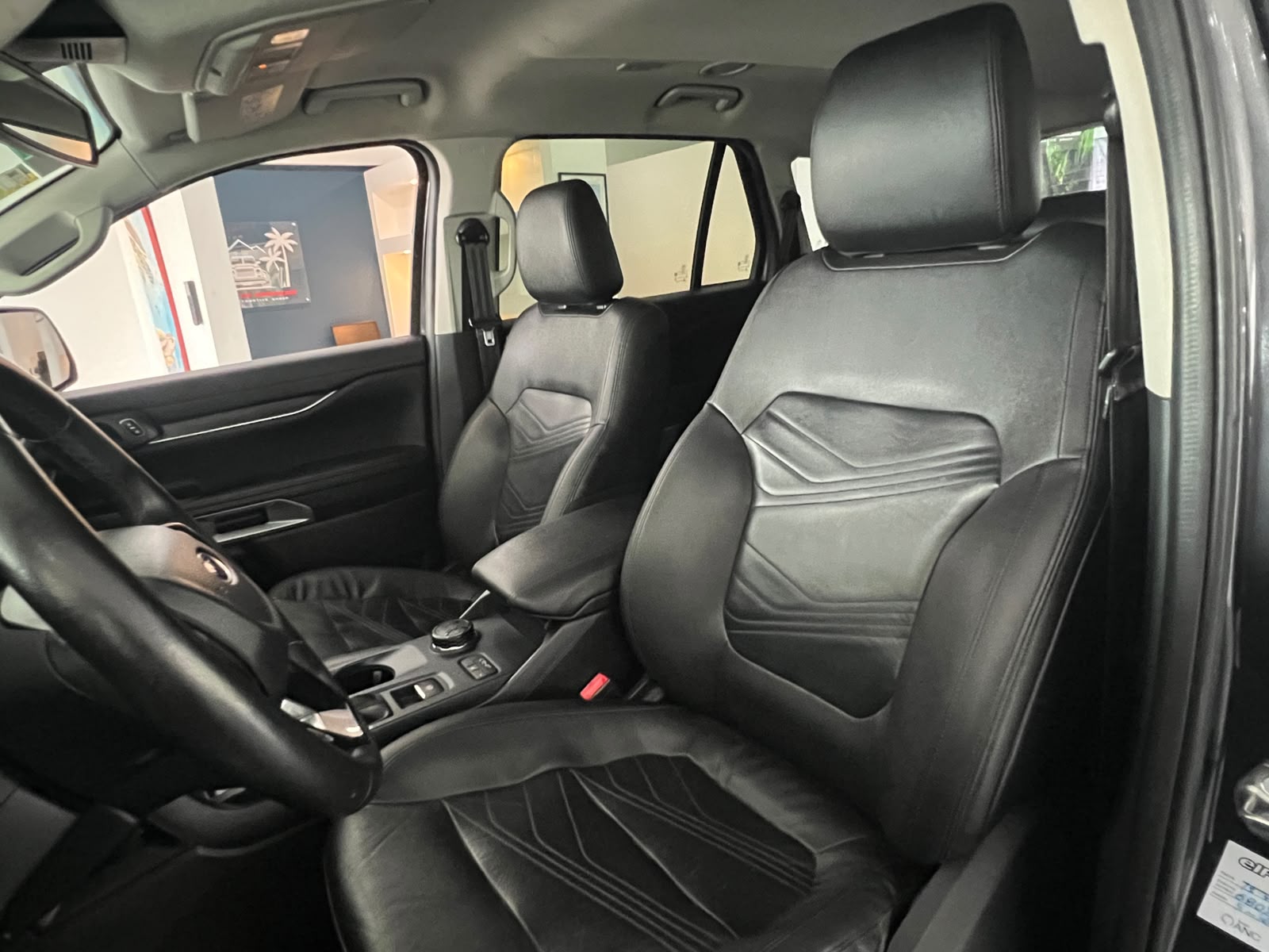 2023 Ford Everest - Image 8