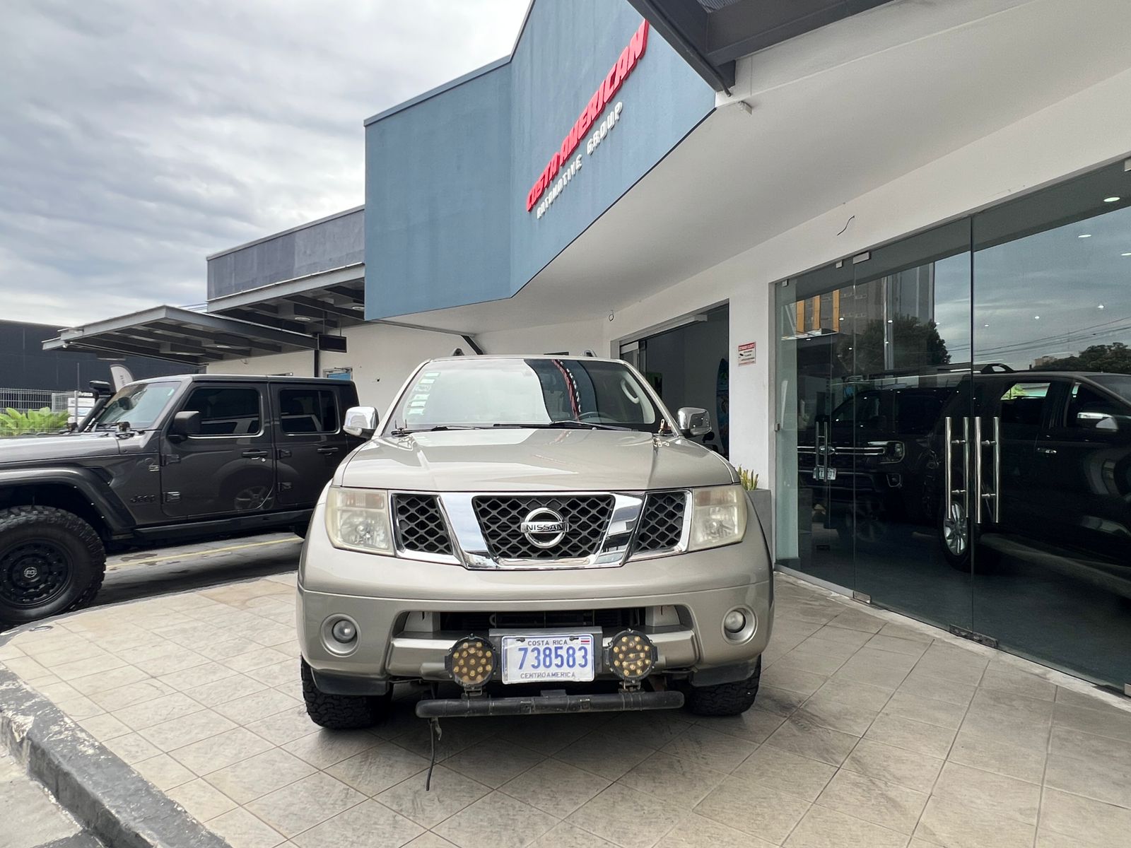2008 Nissan Pathfinder - Imagen 2