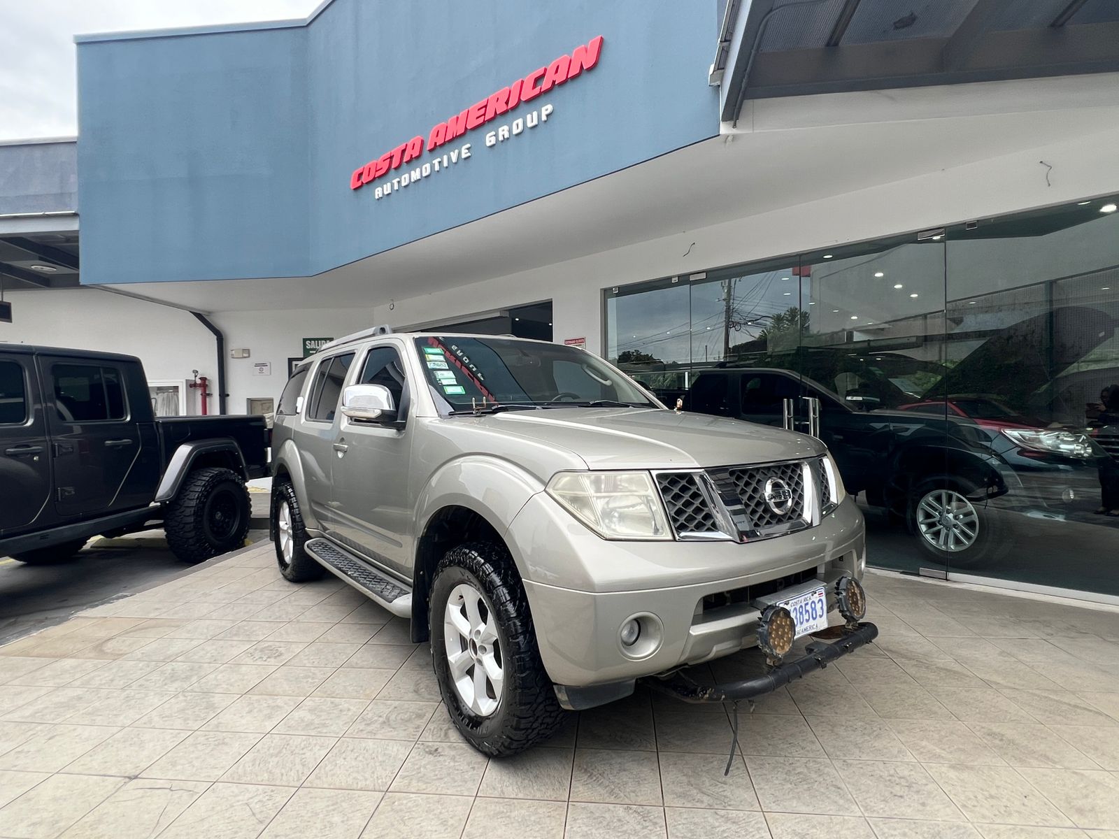 2008 Nissan Pathfinder - Imagen 3