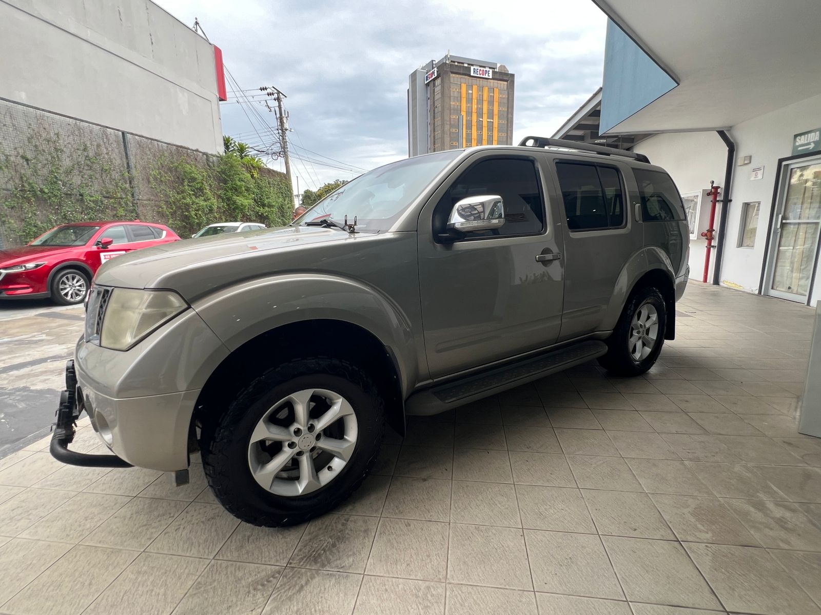 2008 Nissan Pathfinder - Imagen 5
